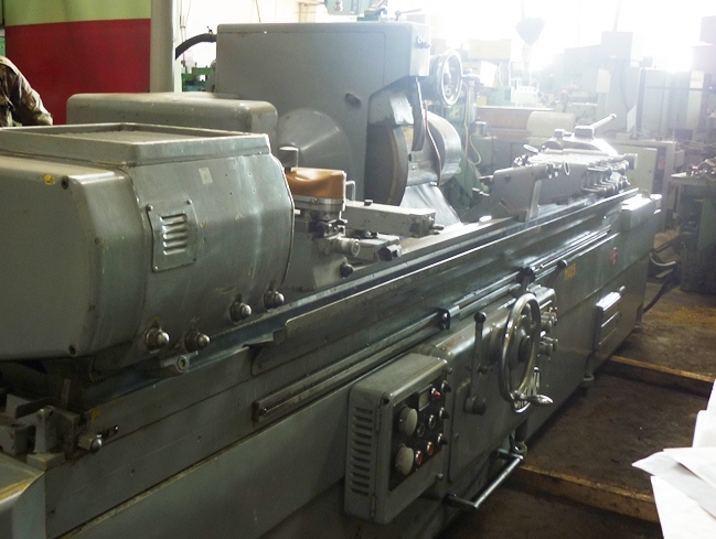 В продаже имеется Японский круглошлифовальный станок Okuma GPB 250